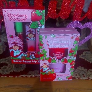 Glamlite Strawberry Shortcake Berry Sweet Lip Kit and Strawberry lip scrub duo♡♡